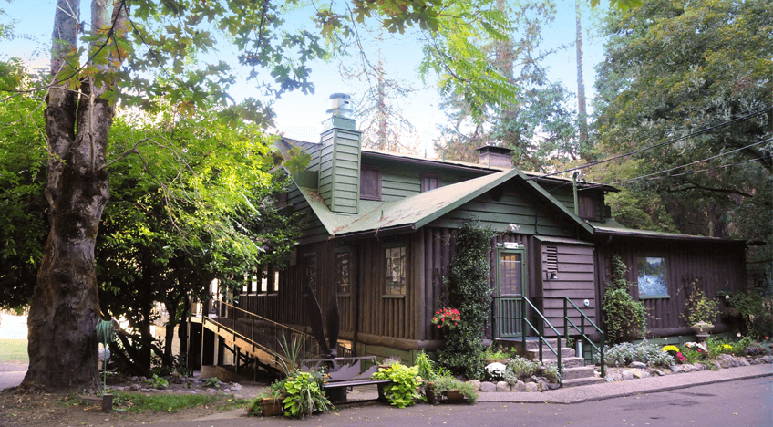 Morrisons Lodge on the Rogue River - Morrisons Rogue Wilderness Adventures